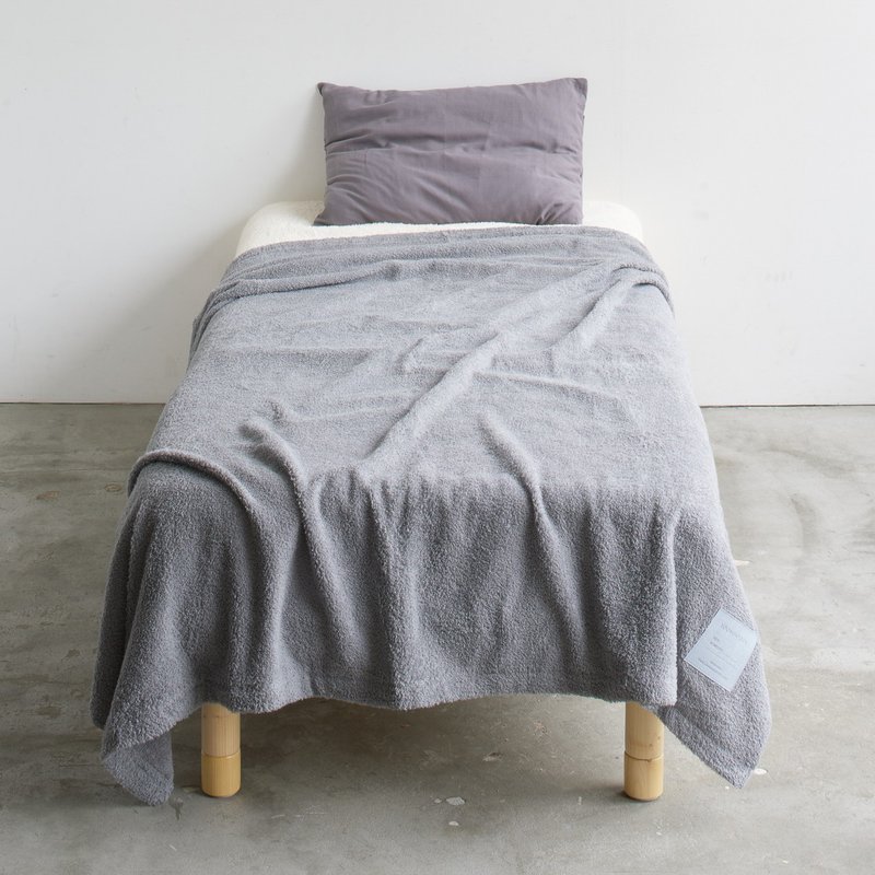 LIBRA Simple Gray All-Cotton Pile Towel Blanket Single Size Natural Material Bedding Antibacterial Treatment - ผ้าห่ม - ผ้าฝ้าย/ผ้าลินิน สีเทา