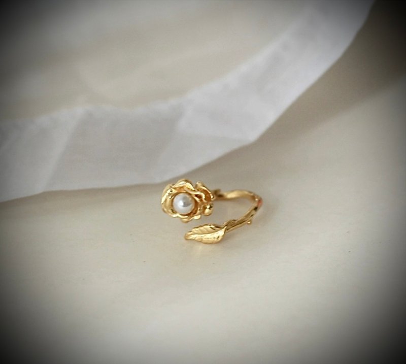 C&W 18k gold irregular metal rose branch Japanese freshwater natural pearl ring - General Rings - Precious Metals Gold