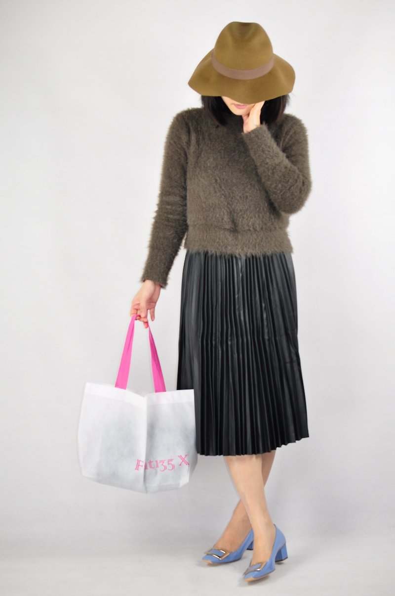 Flat 135X Taiwan designer black leather pleated leather skirt spring essential sense Skirt leather skirt material sense inside short loose and comfortable elastic waist flannel good with a limited time 20% - กระโปรง - วัสดุอื่นๆ สีดำ