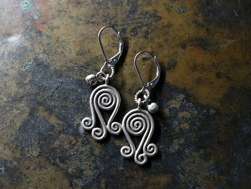 Swirl Karen Silver and Indian Silver bell earrings - Earrings & Clip-ons - Other Metals Silver