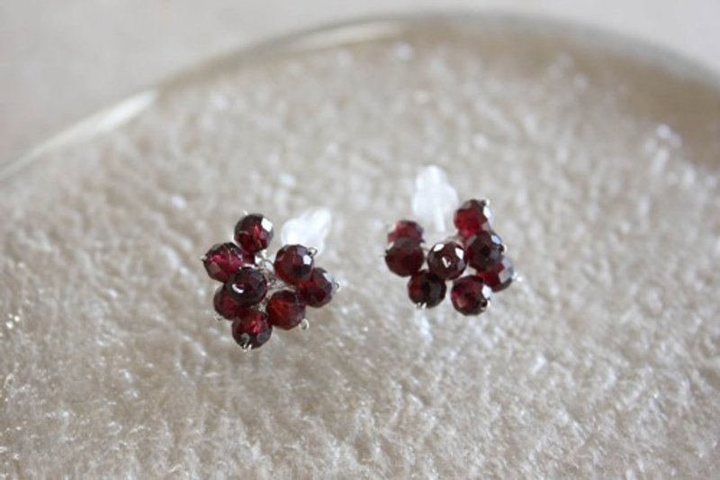 Pinkoi 代購 - 800號石榴石耳針 - 耳環/耳夾/耳骨夾 - 寶石 