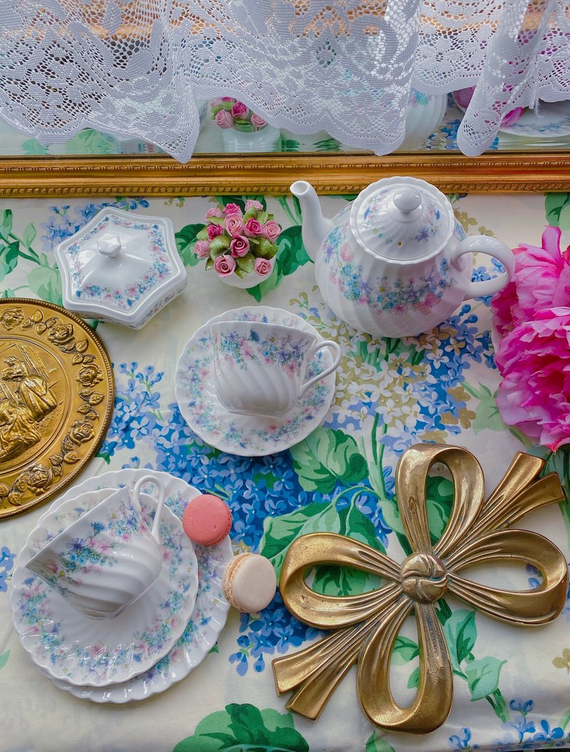 Wedgwood 下午茶花茶組珠寶盒合併購買指定買家下標下午茶花茶組 - 茶壺/茶杯/茶具 - 瓷 多色
