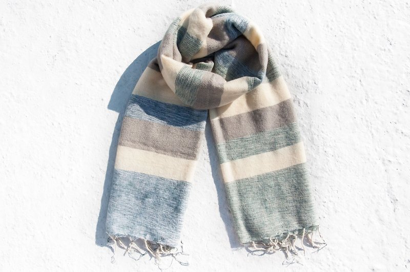 Pure wool shawl / knit scarf / knitted shawl / blanket / pure wool scarf / wool shawl - red soy milk - ผ้าพันคอถัก - ขนแกะ หลากหลายสี