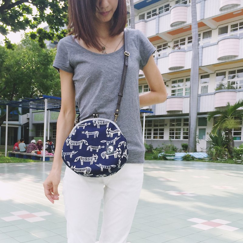 Shoulder Handbag * Round Bag - Fox + - Messenger Bags & Sling Bags - Cotton & Hemp Blue