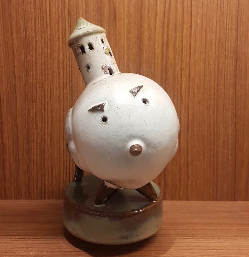 N131 mountain bird carrying a white house to travel to the music box (Yamagata flower model) B - Pottery & Ceramics - Pottery Transparent