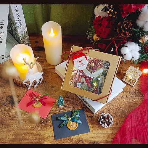 KIRA花藝 Best聖誕樹香氛蠟片 交換禮物盒/附乾燥花束、LED燈、酒巧克力2入