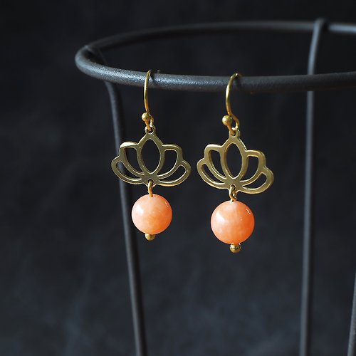 wishcouncil Lotus flower earrings with coral tone natural stone