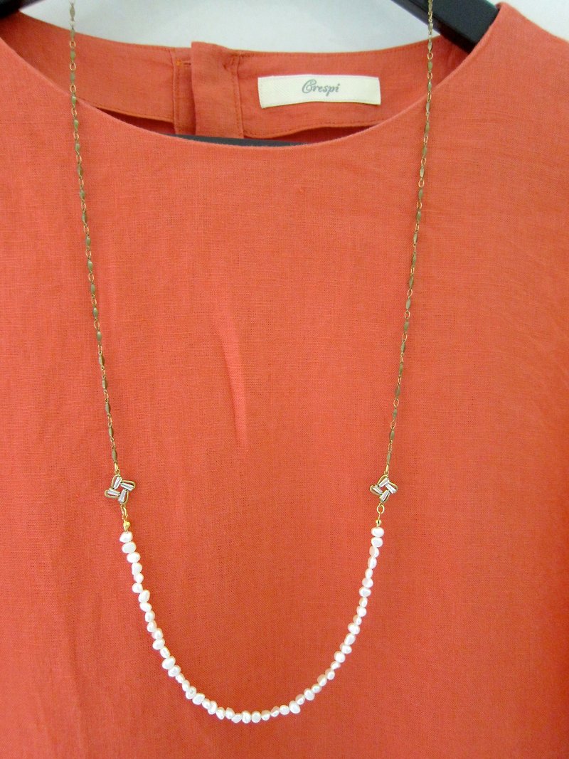 Minertés classical zircon irregular pearl brass necklace - สร้อยคอ - โลหะ ขาว