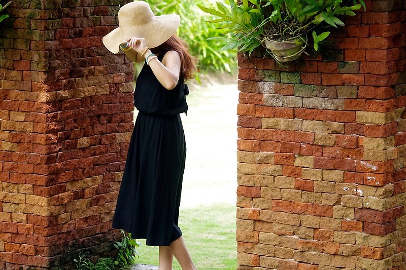 The rear view is cute! Back Ribbon Browsing Dress <Black> - One Piece Dresses - Other Materials Black