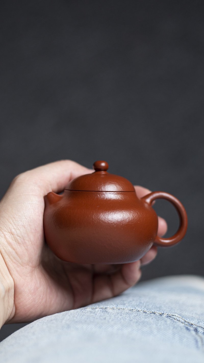 Pottery Teapots & Teacups Gray - Xiaowendan handmade 120cc raw ore 30-mesh old vermilion mud is difficult to water color and moisturizing after soaking