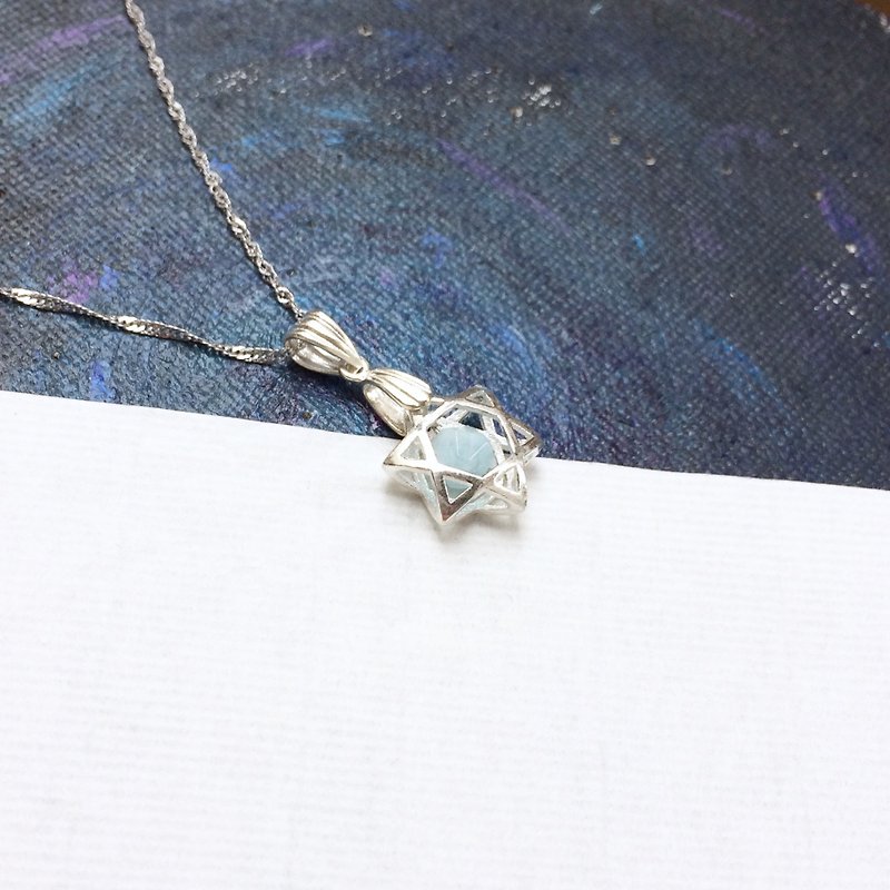 aquamarine & 925 silver-little star necklace - สร้อยคอ - เครื่องเพชรพลอย สีน้ำเงิน