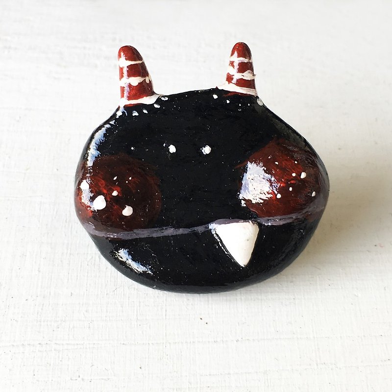 Ceramic Pins (HUA-0033-32) - Badges & Pins - Pottery Black