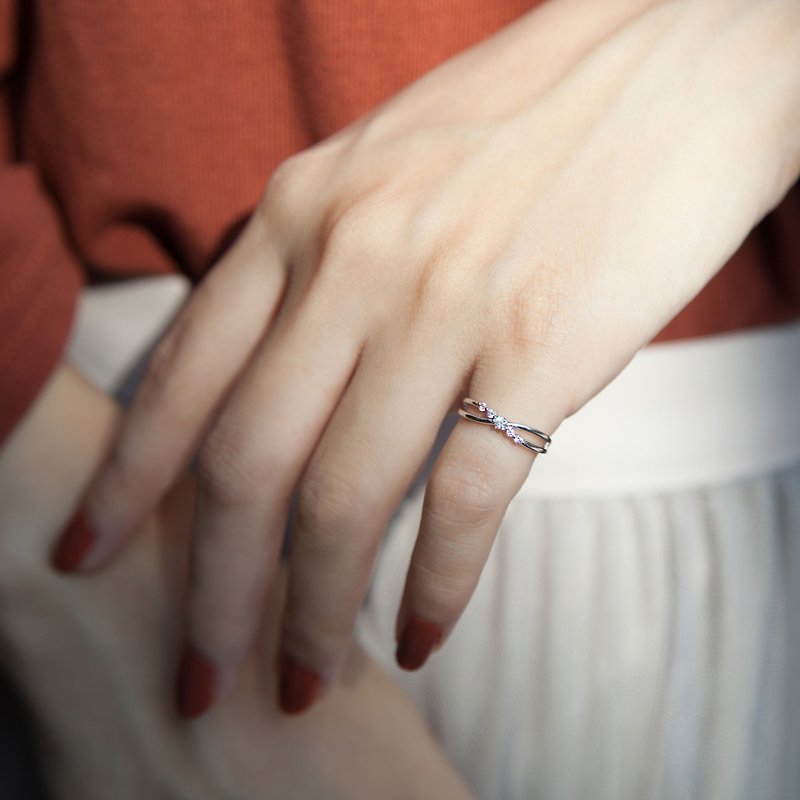 Interlaced fine sterling silver ring (elegant pink zirconium) - แหวนทั่วไป - เงินแท้ 
