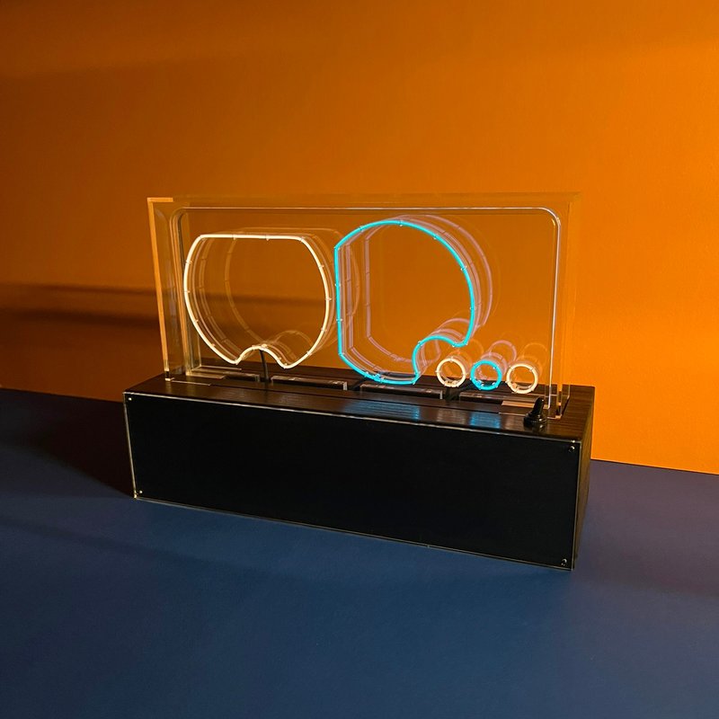 客製化禮物 手工製作字燈【個性化簽名】LOGO LED neon霓虹燈 - 燈具/燈飾 - 軟木/水松木 黑色