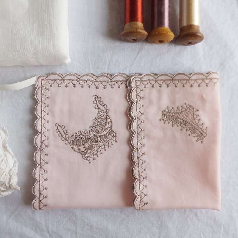 Lace Handkerchief   Embroidered Handkerchief : lingerie - อื่นๆ - ผ้าฝ้าย/ผ้าลินิน สึชมพู