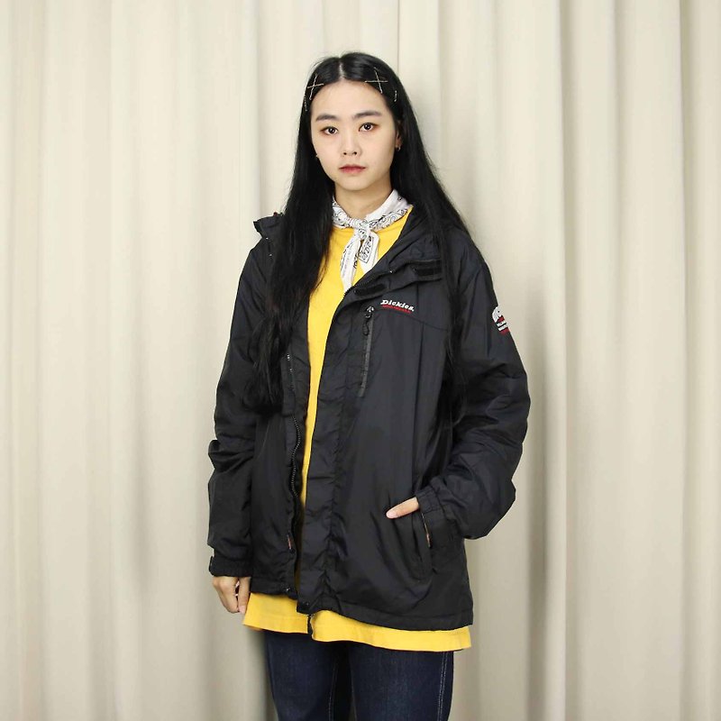 Tsubasa.Y vintage house B08Dickies windbreaker hooded jacket, jacket windproof and lightweight - เสื้อสูท/เสื้อคลุมยาว - ไนลอน สีดำ