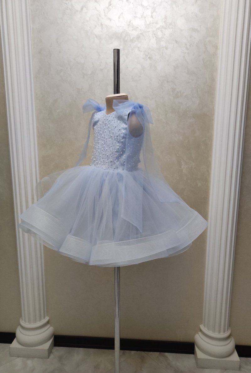 淺藍色緞面連身裙 適合小孩子 閃亮的藍色裙子 - 男/女童禮服 - 其他材質 多色