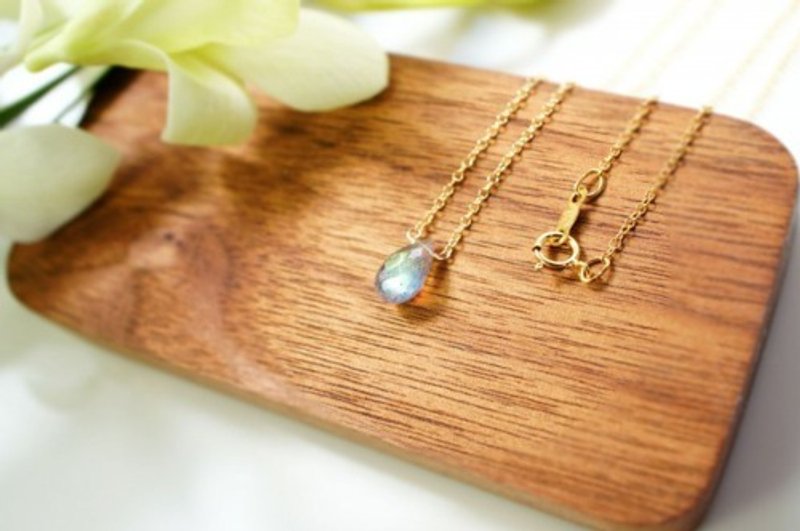 Labradorite Briolette Drop Necklace Aurora - สร้อยคอ - เครื่องเพชรพลอย สีเทา