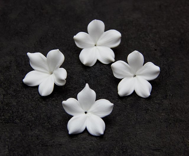 Pearl Lily flowers Beads, Polymer Clay Beads, Lily flowers 2-2.5cm
