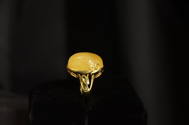 [Amber natural amber ring] natural amber ring face 925 Silver cross gold adjustable retro ring - General Rings - Semi-Precious Stones Yellow