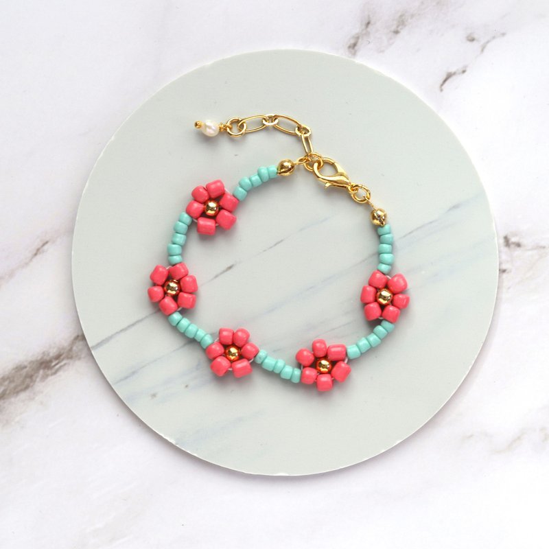 Flower Bracelet 24K gold plated and Freshwater Pearl - Pink & Light Mint - 手鍊/手環 - 其他材質 粉紅色