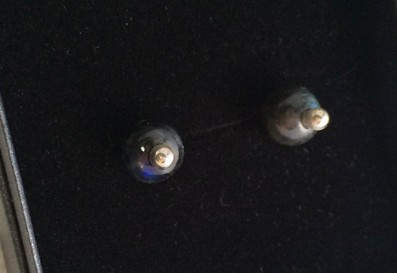 Finnish gemstone spectrum light titanium earrings - ต่างหู - โลหะ สีน้ำเงิน