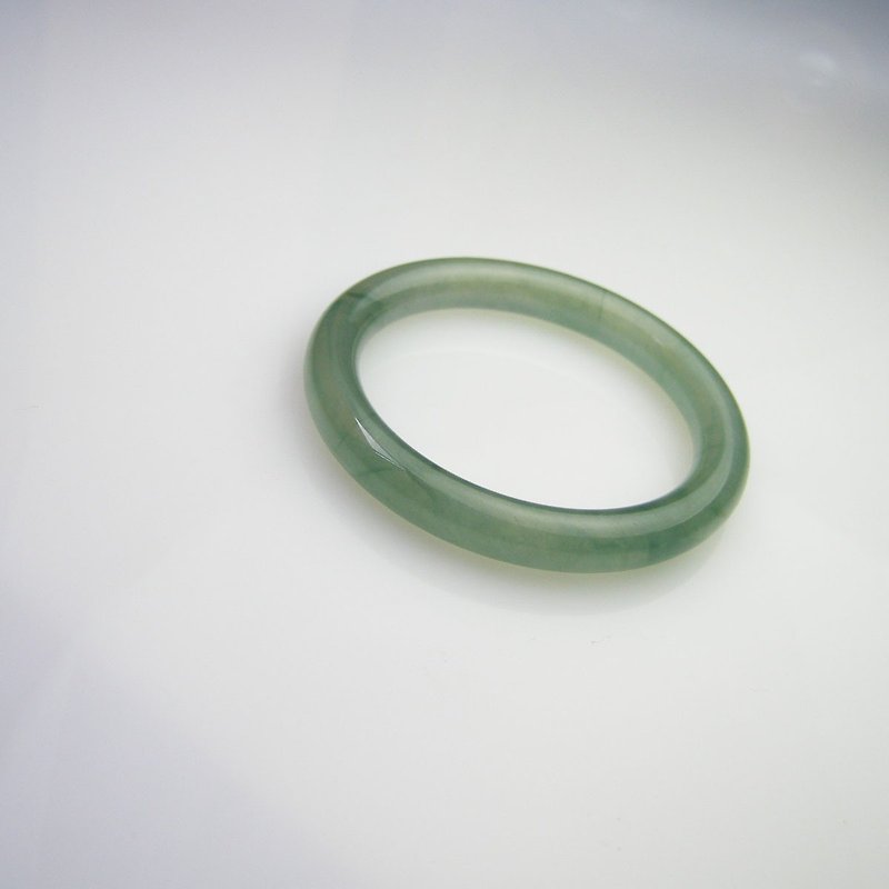 one off Jade Jade Bracelet | Penta | Round Bone w1119 - Bracelets - Jade Green