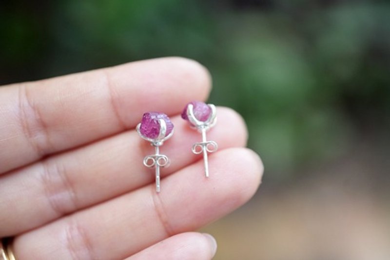 Ruby Silver earrings 1630 - Earrings & Clip-ons - Gemstone 