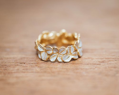 ホワイトゴールドカラー三つ葉クローバーフラワー連リングフリヴォル フリヴォル リング、1フラワー 18K ホワイトゴールド