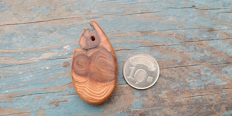 Taiwan Red Cypress Concentric Circle Pendant (G)