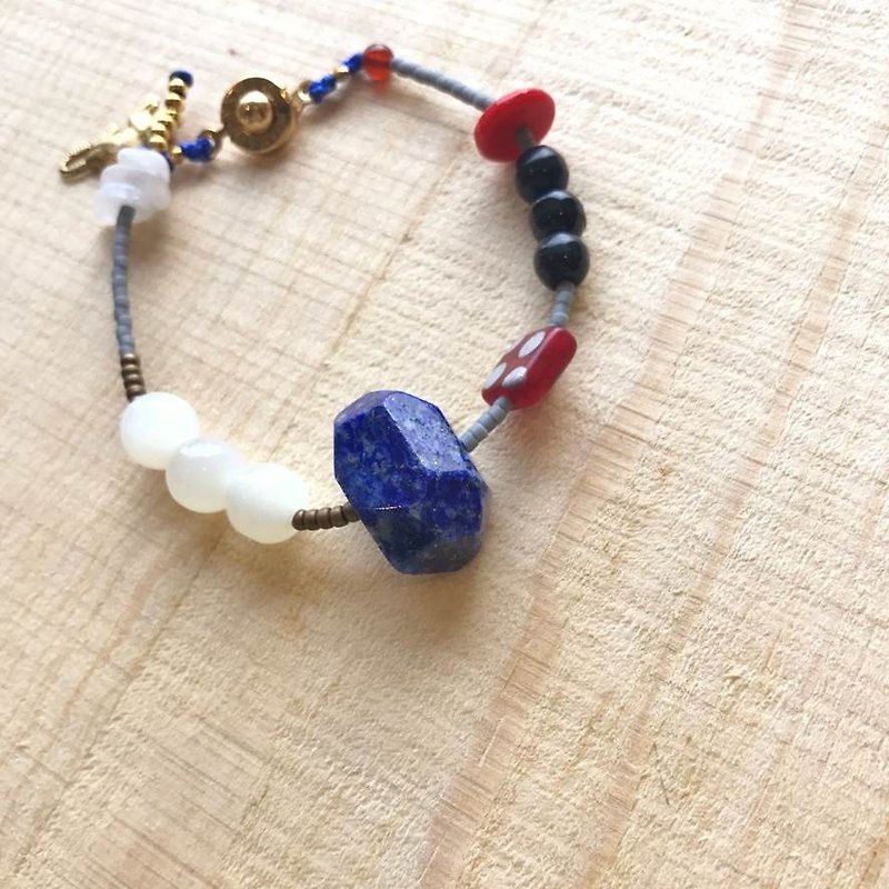 ［Cat and Mice • Beads beat Beads］ bracelet collection-natural stone series 005 (lapis lazuli) - Bracelets - Gemstone Multicolor