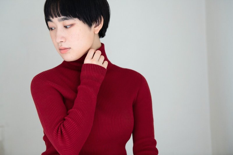 【ローゼルの実染め】Organic Cotton無縫製　Cuff borderリブタートルセーター - 女上衣/長袖上衣 - 棉．麻 紅色