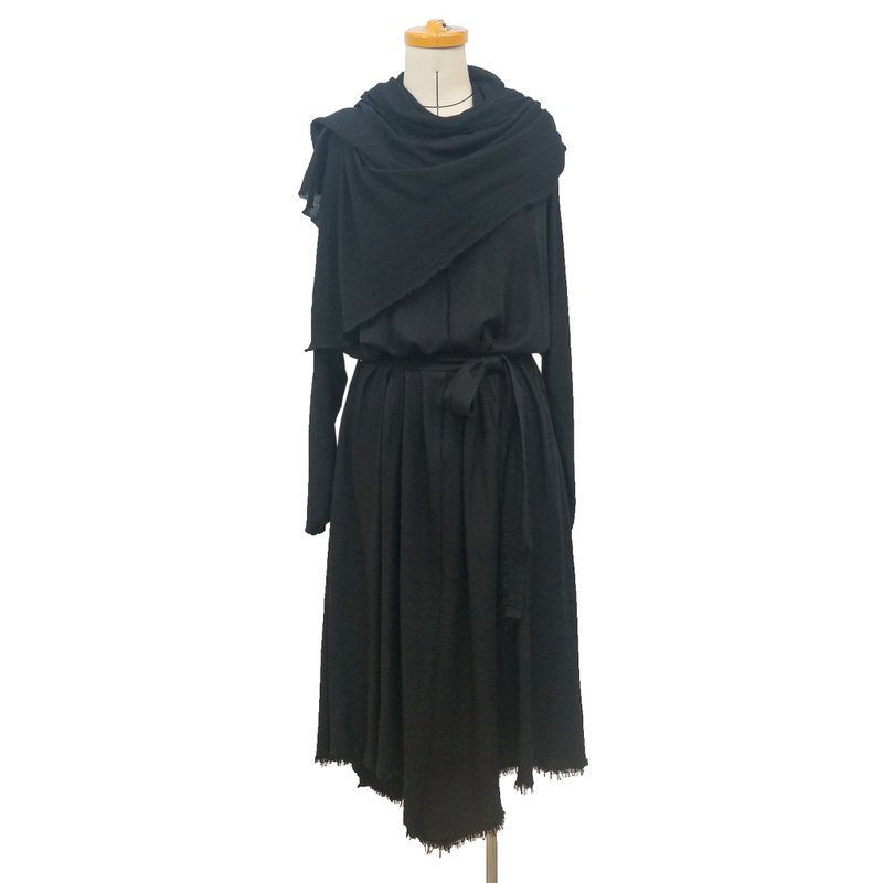 Aman No.94 流浪三毛多穿法長袖洋裝 天絲棉黑色 - 洋裝/連身裙 - 其他材質 黑色