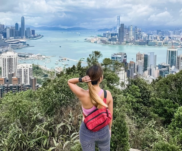 香港デザイン】スタイリッシュなスポーツスタイルのショルダーバッグ