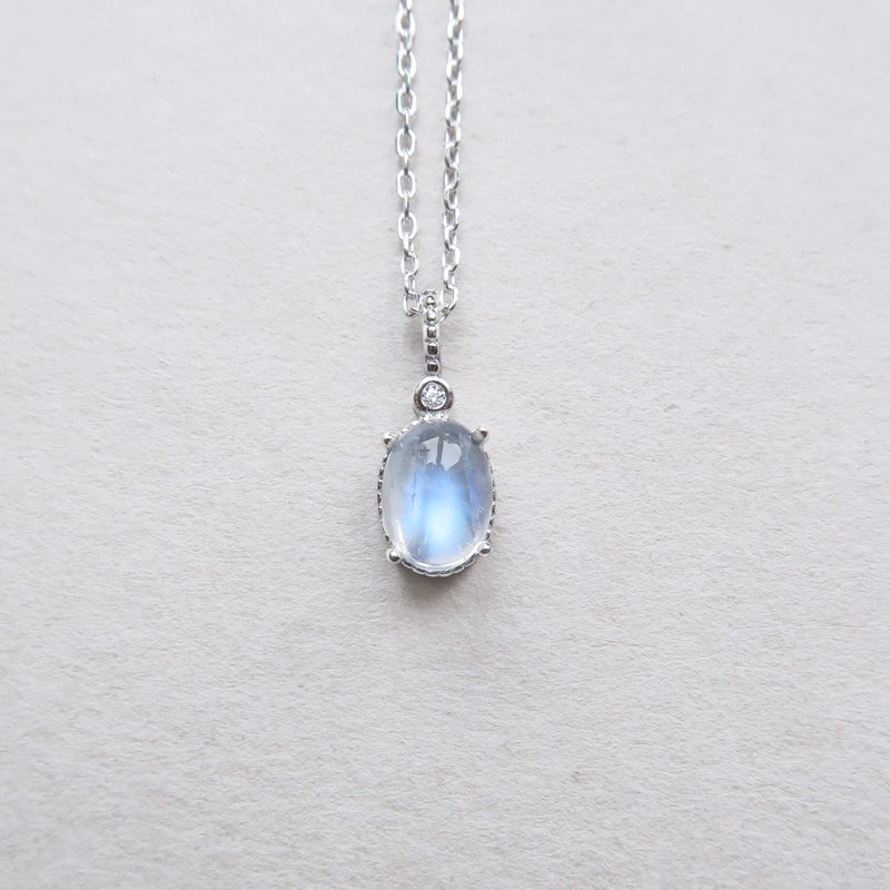 / Where the body goes/ Stone moonstone 925 sterling silver natural stone necklace necklace necklace - Necklaces - Sterling Silver Blue