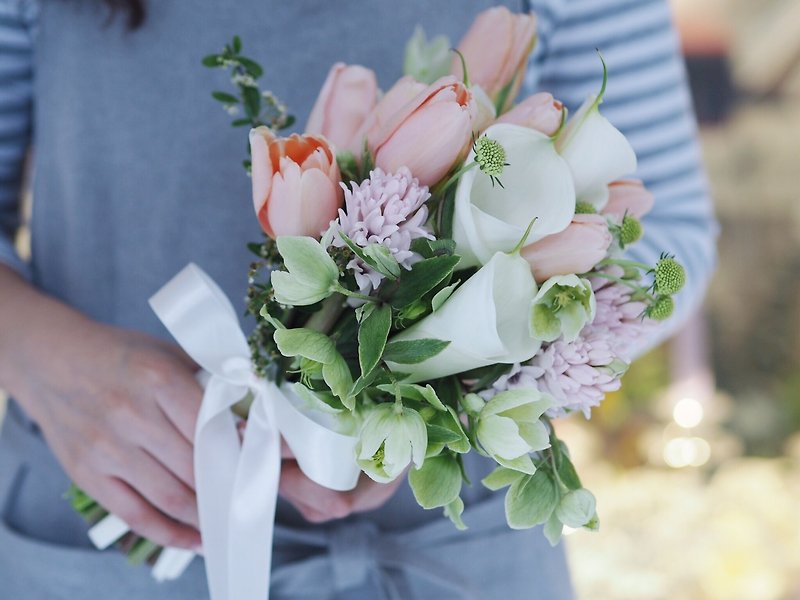 Graceful Bridal honey elegant pink bridal bouquets / flowers scheduled - Plants - Plants & Flowers Gold