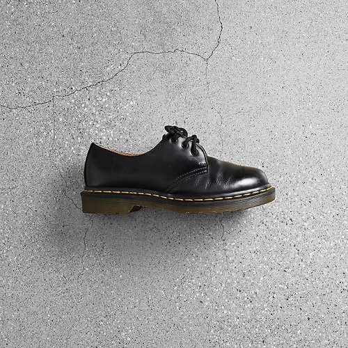 Vintage古著｜古漾 GoYoung Vintage馬汀鞋 | UK4 / 馬汀穿搭、古著馬汀靴、古董皮鞋、古著鞋