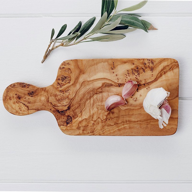 Naturally Med olive wood chopping board/dining board/display board (round hole handle)