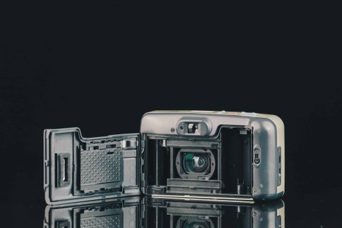 京セラ　フィルムカメラ　KYOCERA YASHICA Zoomate 70Z 京セラ ヤシカ ズームメイト 70Z #9911 #135 フィルムカメラ
