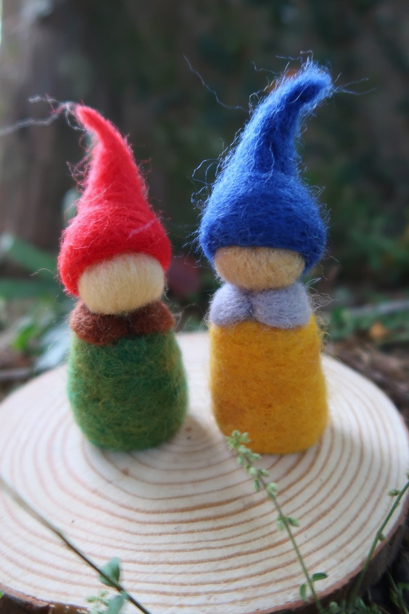 Needle felted finger puppets made of 100% wool Gnomes Tomtes - ของเล่นเด็ก - ขนแกะ 