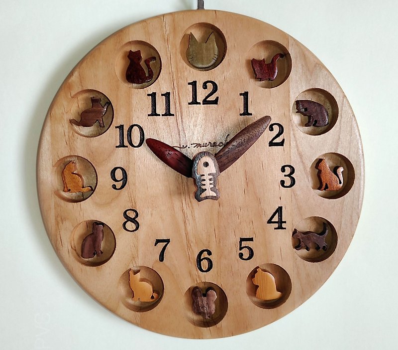 Cat clock 25cm Wood type is alder - Clocks - Wood White