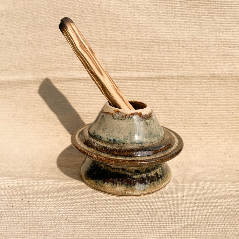 香器具 | 拼起来有點像UFO飛船的短腳聖木香座 - 香氛/精油/擴香 - 陶 多色