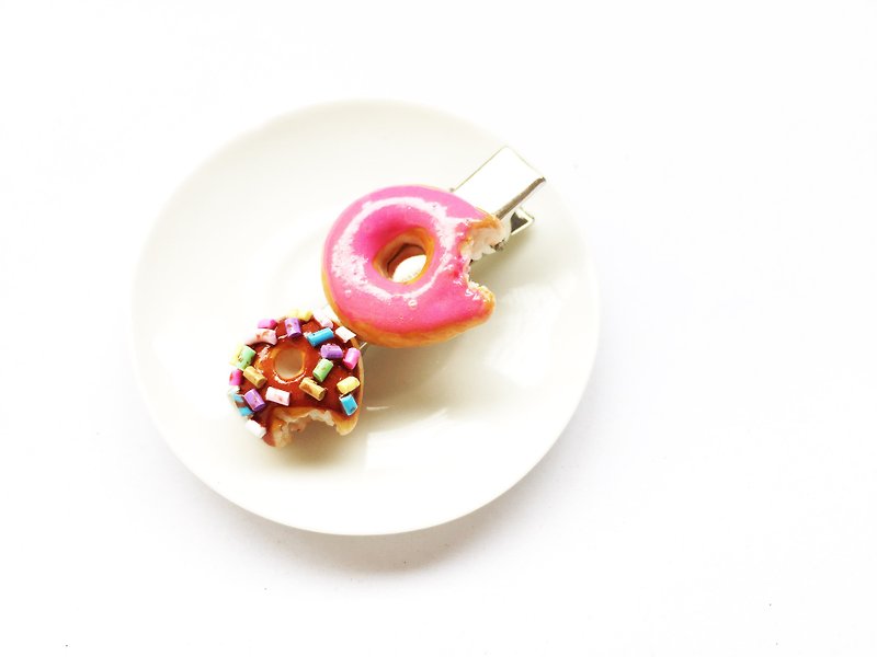Donut hair clip 45