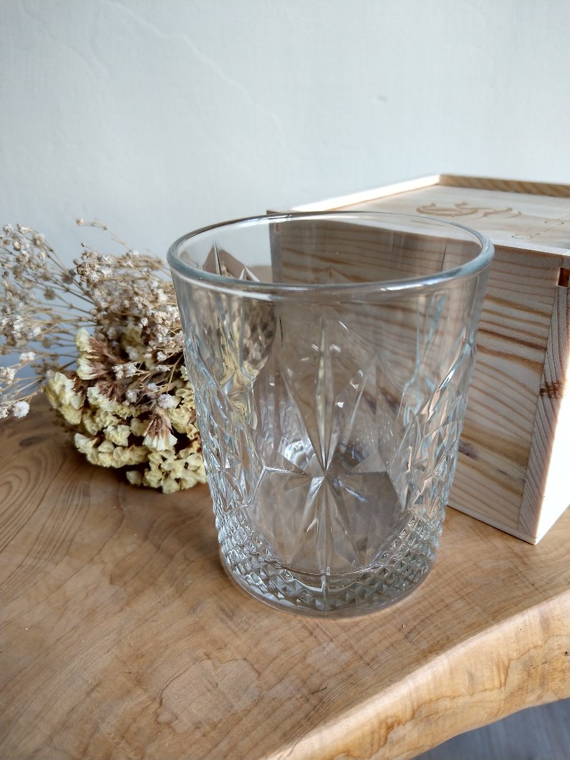 贈限量木盒 進口無鉛酒杯水杯 杯底刻字客製化 - 杯/玻璃杯 - 玻璃 透明