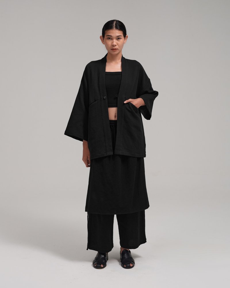 Unisex: The Kimono (Black) - เสื้อแจ็คเก็ต - ผ้าฝ้าย/ผ้าลินิน สีดำ