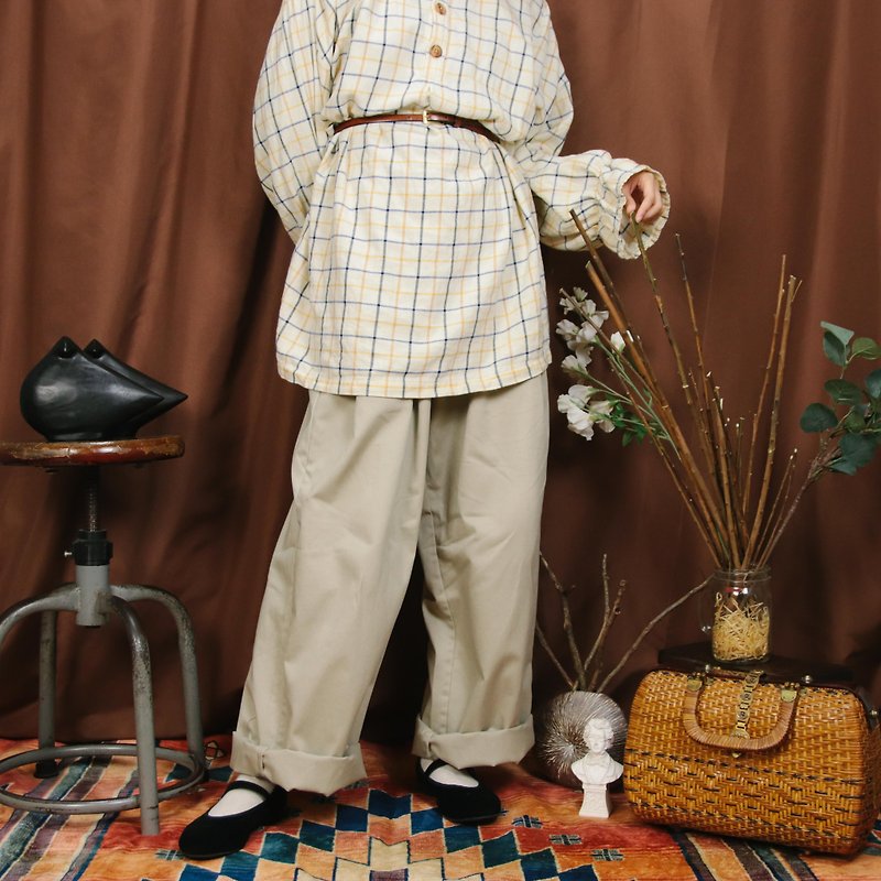Vintage discount trousers 012 khaki 24 waist, trousers Chino Pants 【Tsubasa.Y 古 着 屋】