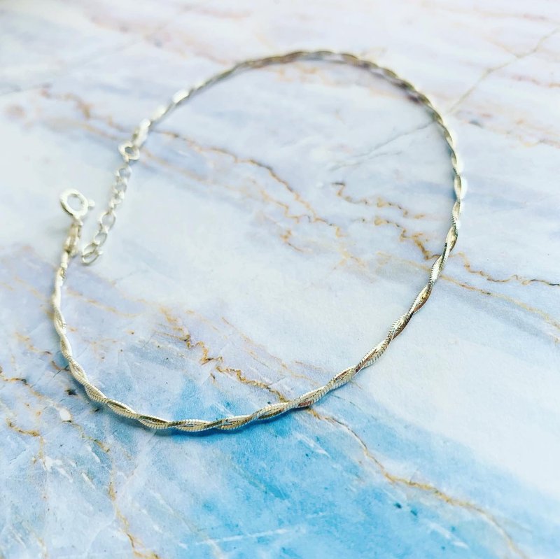 925 sterling silver / simple design• shiny twist anklet - สร้อยข้อมือ - เงินแท้ สีเงิน