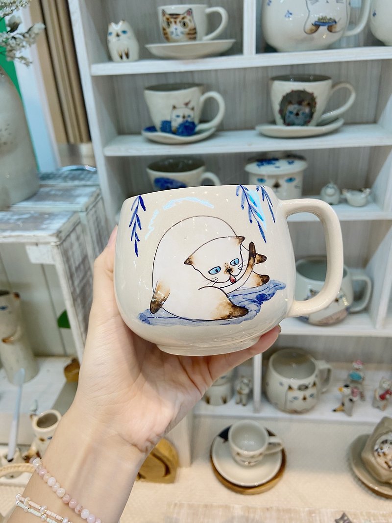 VILAN cat Handpainted Mug / Siamease cat - Mugs - Pottery White