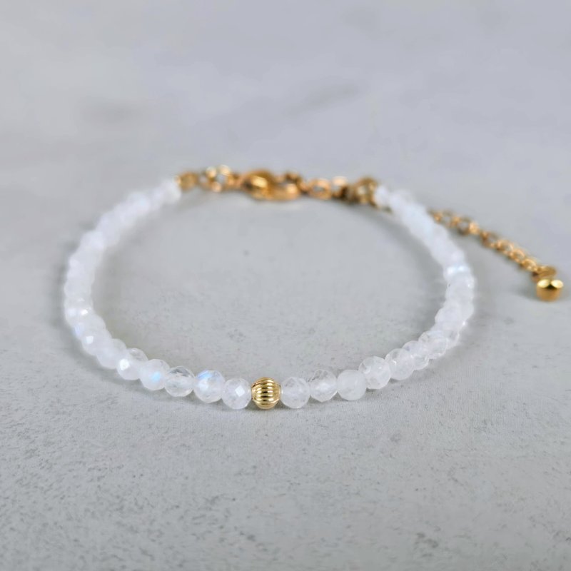 【日本製造】14kgf 彩虹月光石極細手鍊 祈願健康、長壽、財富 - 手鍊/手鐲 - 寶石 白色