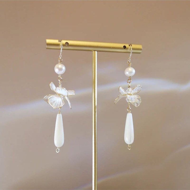 娜娜 | 耳夾耳鈎 | 手作婚禮樹脂水晶花飾品 - 耳環/耳夾/耳骨夾 - 矽膠 白色